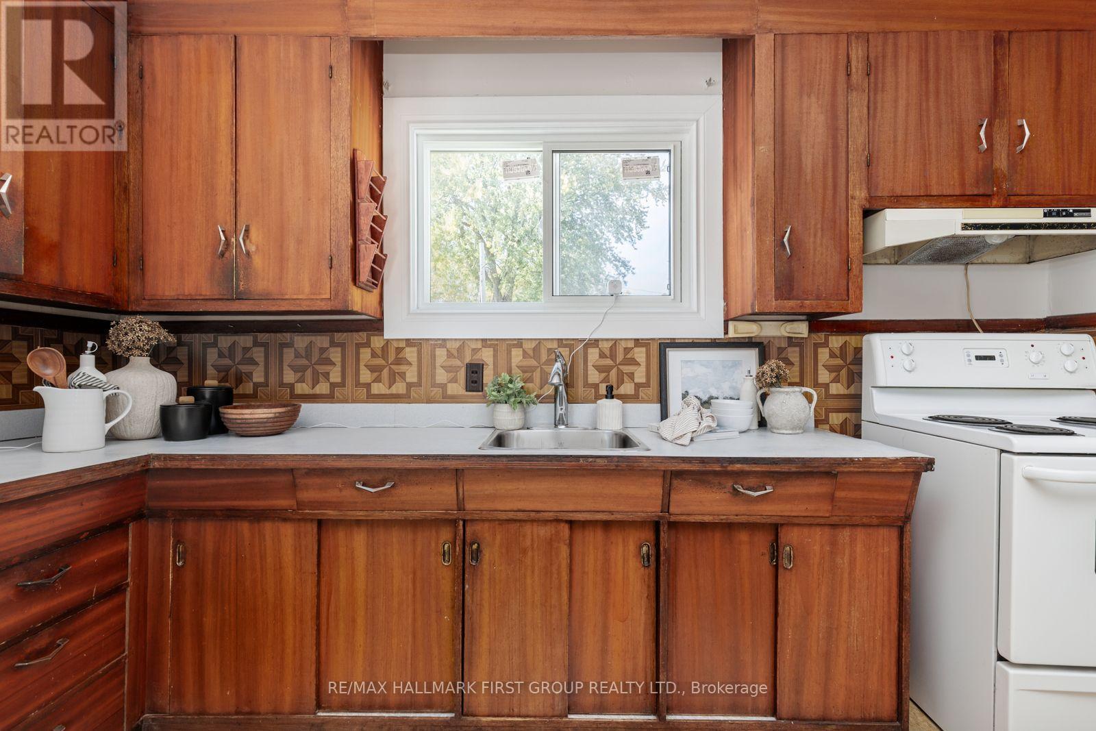 350 Oshawa Boulevard South, Oshawa, ON photo 18