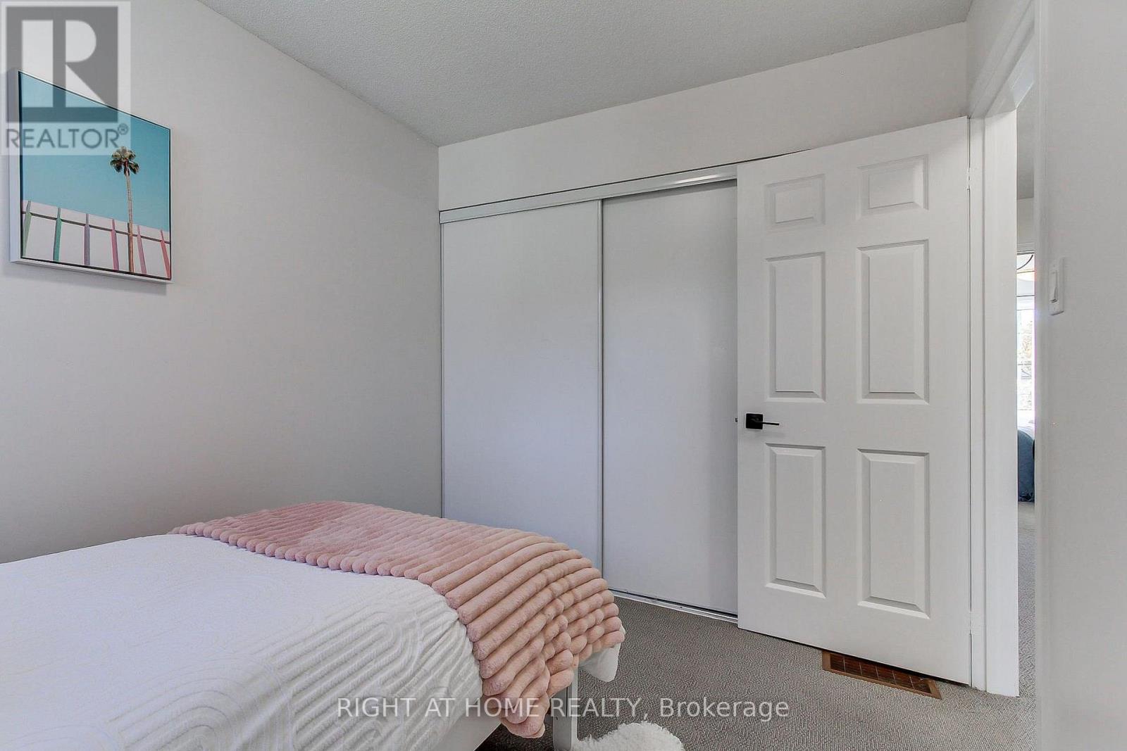 371 Ferndale Drive, Barrie, ON photo 24