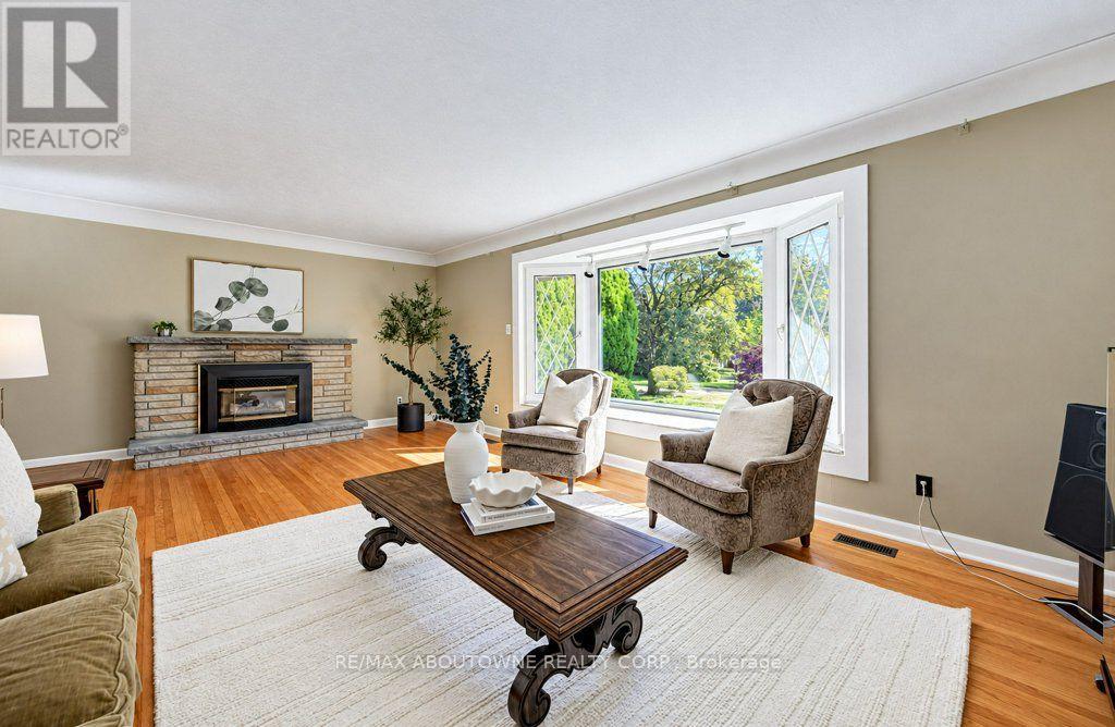 3143 South Drive, Burlington, ON photo 3