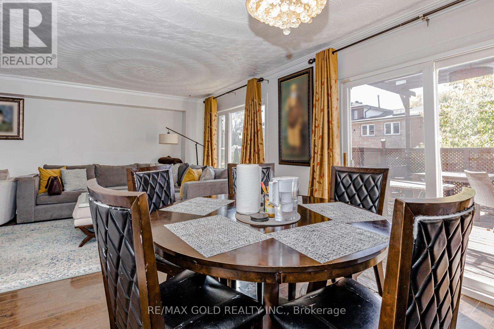 7262 Sigsbee Drive, Mississauga, ON photo 9