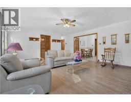 698 Northwest Road, photo 8