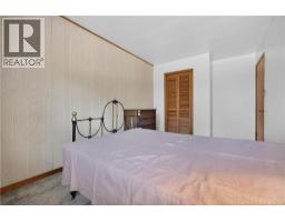 698 Northwest Road, photo 16