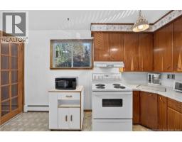 698 Northwest Road, photo 5