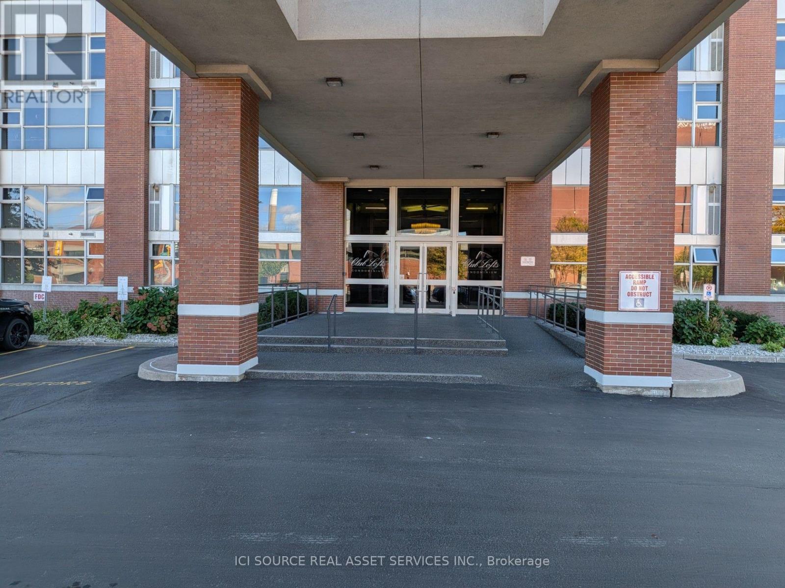 404- 2175 Wyandotte Street East, Windsor, ON photo 3