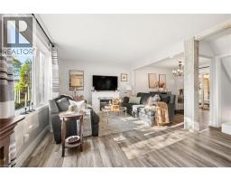 Living room - 12 Layton Street, Kitchener, ON N2B1H2 Photo 11