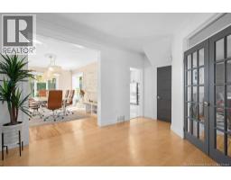 18 Country Club Road, photo 3