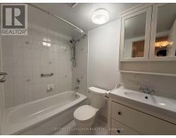 709 - 256 Doris Avenue, Toronto, ON M2N6X8 Photo 6
