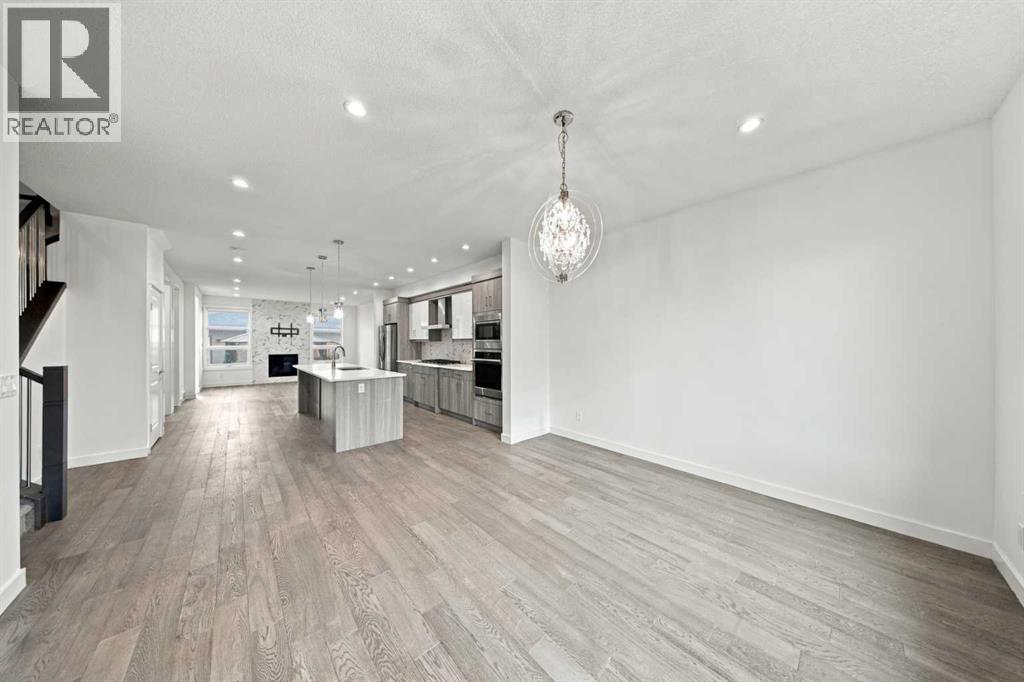 634 17 Avenue NW, Calgary — photo 2
