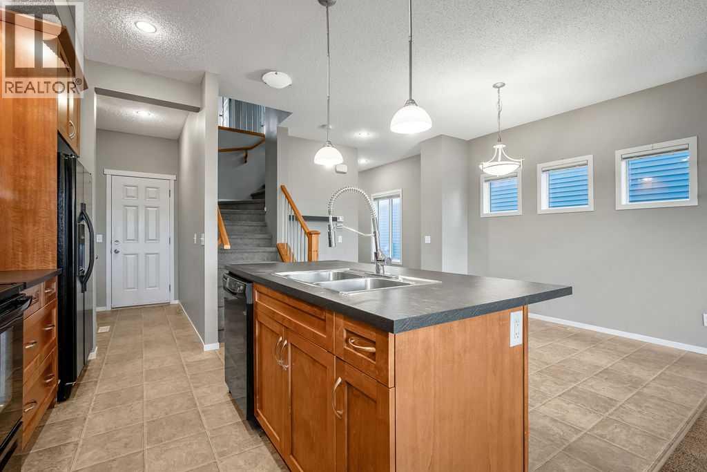 126 River Heights Crescent, Cochrane — photo 11