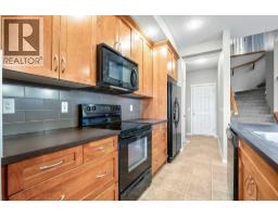126 River Heights Crescent, Cochrane, AB T4C0J5 Photo 12