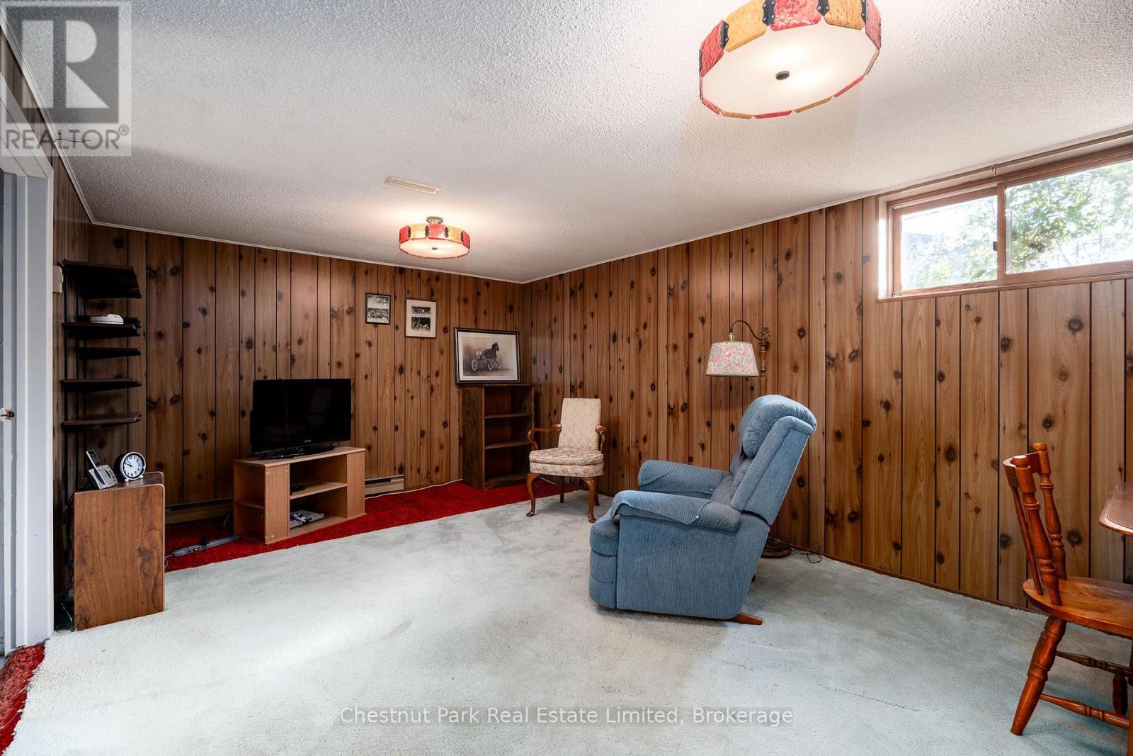 12 Spring Street, Prince Edward County, ON photo 16