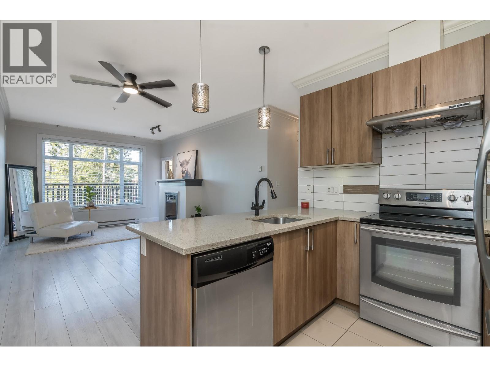101 11566 224 STREET, Maple Ridge - Image 1