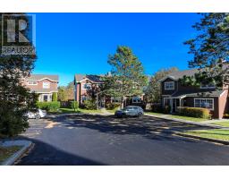 14 Tiffany Lane thumbnail 2