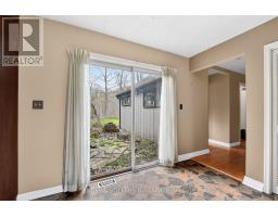 Bathroom - 41 Park Road S, Grimsby, ON L3M4E7 Photo 16