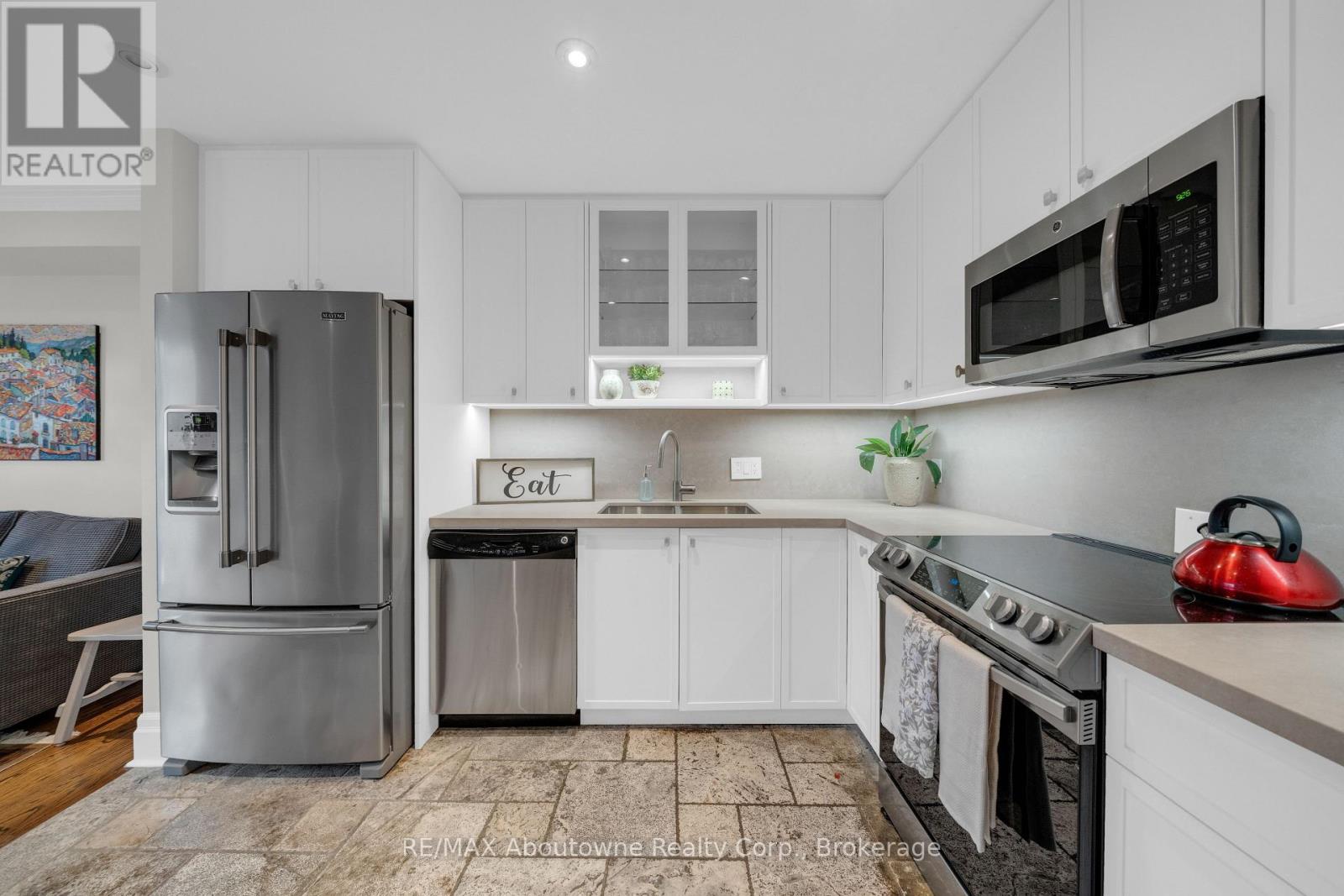 2403 MARINE DRIVE - 18