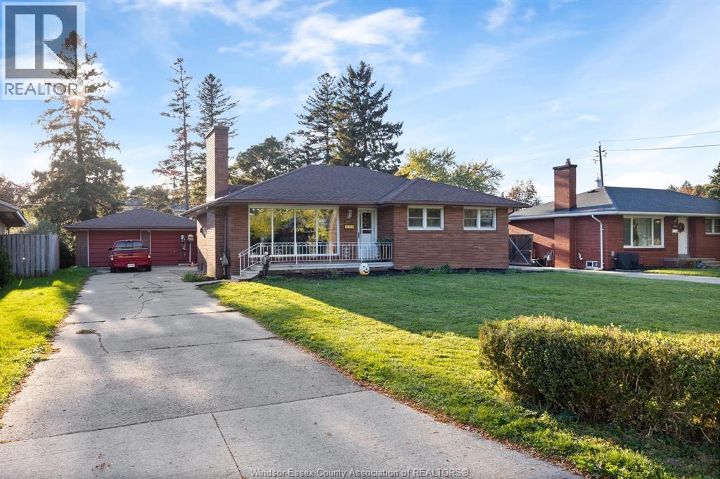 MLS# 26026062: 2417 DANDURAND, Windsor, Canada