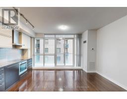 1009 - 770 Bay Street, Toronto, ON M5G0A6 Photo 11