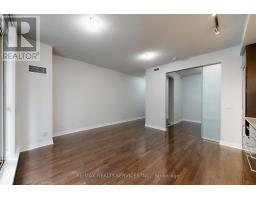 1009 - 770 Bay Street, Toronto, ON M5G0A6 Photo 13