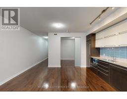 1009 - 770 Bay Street, Toronto, ON M5G0A6 Photo 14