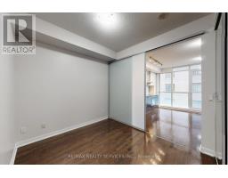 1009 - 770 Bay Street, Toronto, ON M5G0A6 Photo 23