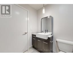 1009 - 770 Bay Street, Toronto, ON M5G0A6 Photo 25