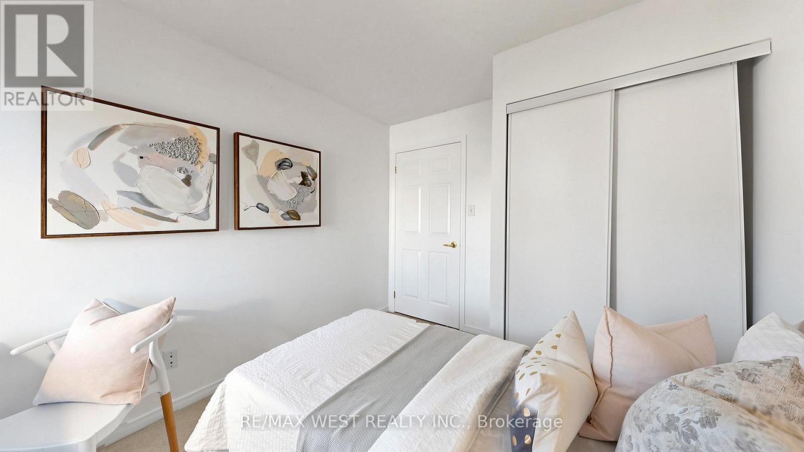 105- 102 Aspen Springs Drive, Clarington, ON photo 27