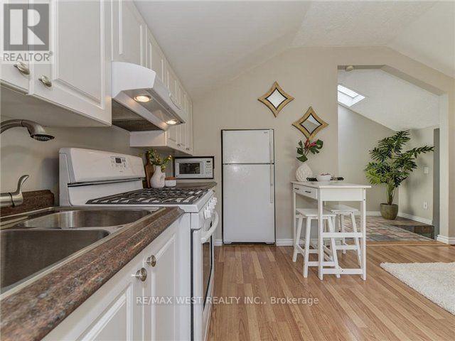 602 Annland Street, Pickering, ON photo 4