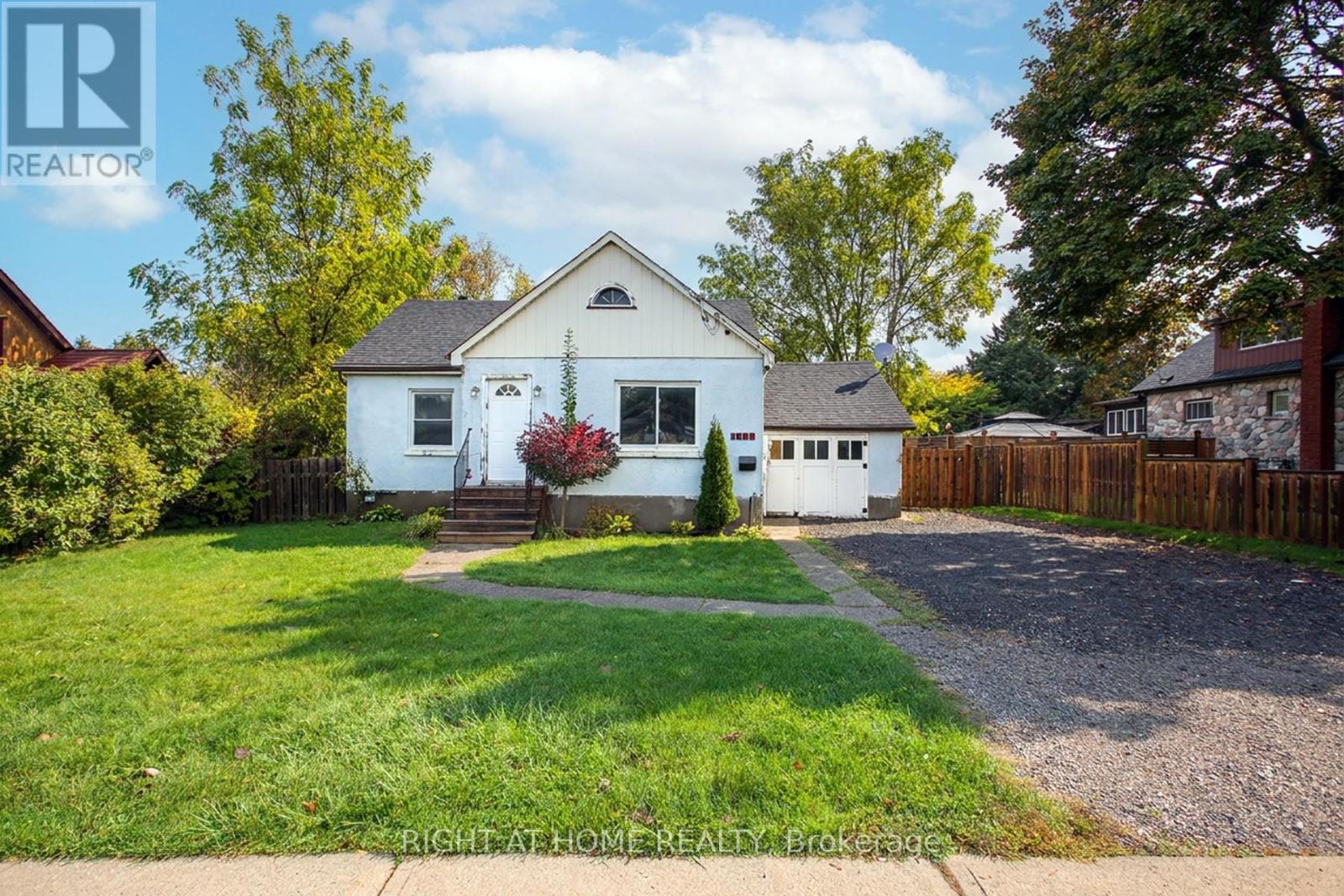 1438 Nash Road, Clarington, ON photo 3