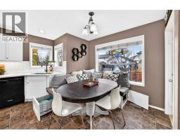 4pc Bathroom - 165 Covehaven Gardens Ne, Calgary, AB T3K6A2 Photo 14