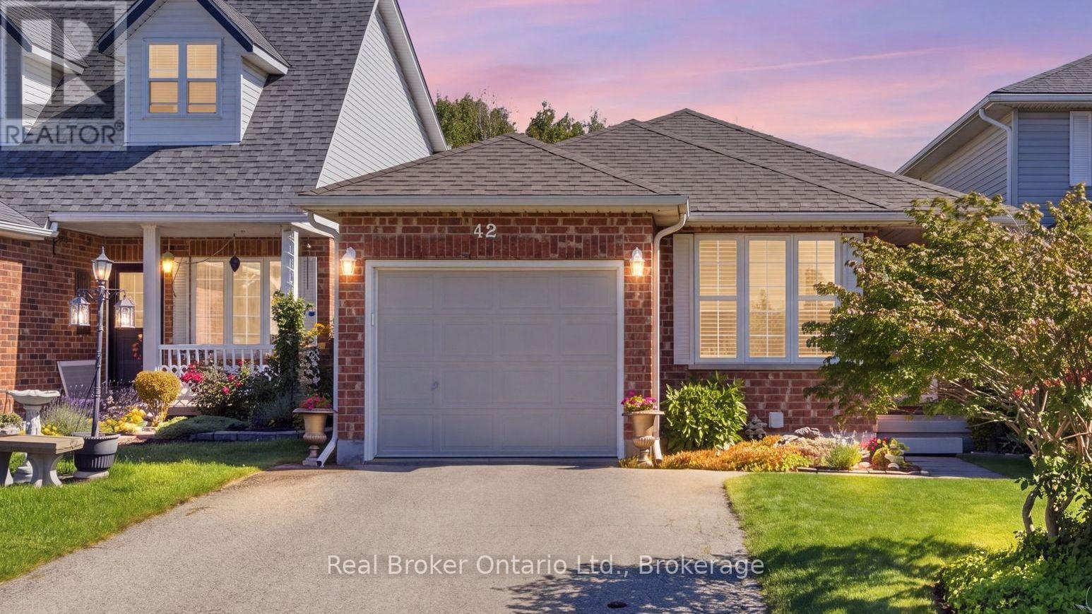 42 Fletcher Court, photo 1 of 48
