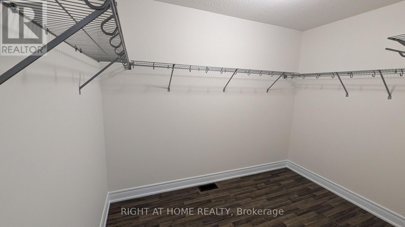 29 MONDIAL CRESCENT, East Gwillimbury (Queensville) — photo 10