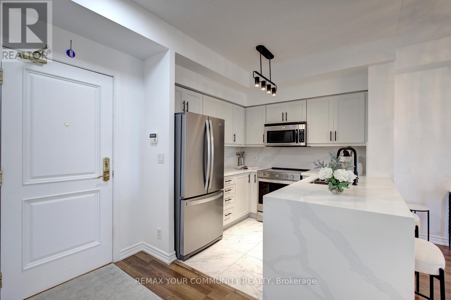 1502- 9225 Jane Street, Vaughan, ON photo 9