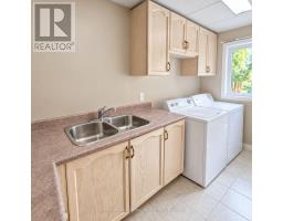 705 Happy Vale Drive, Innisfil, ON L9S2E6 Photo 6