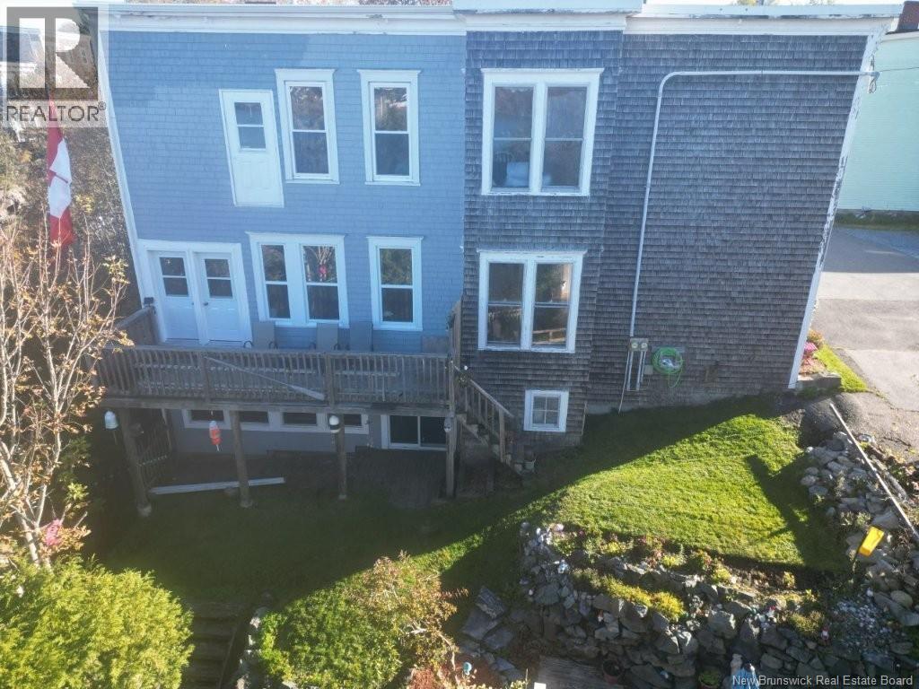 25-27 Victoria Lane