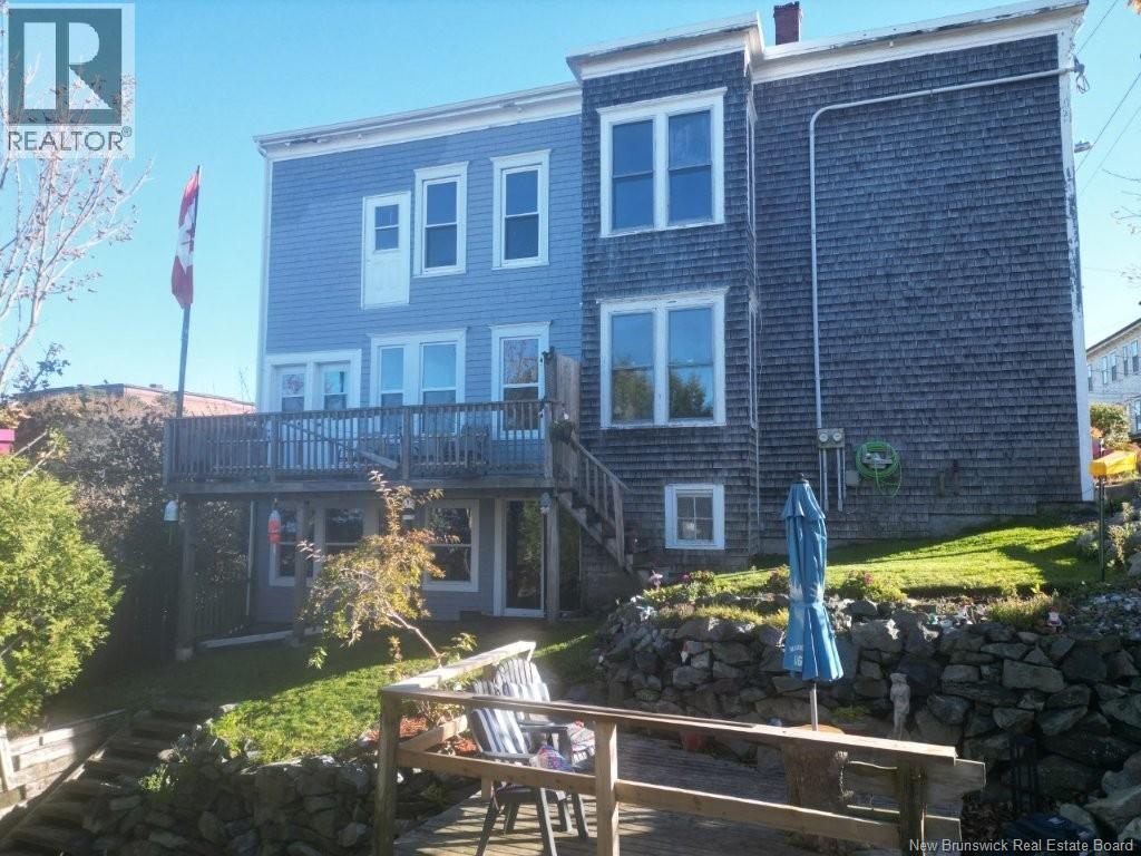 25-27 Victoria Lane photo 4