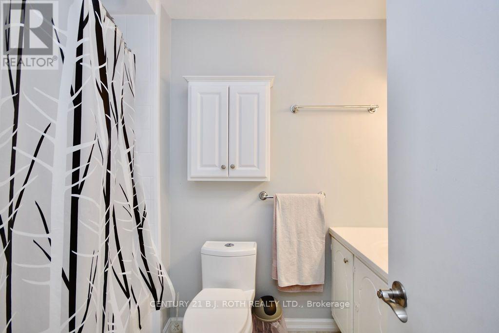 38 CHARLBROOK Avenue, Barrie photo 11