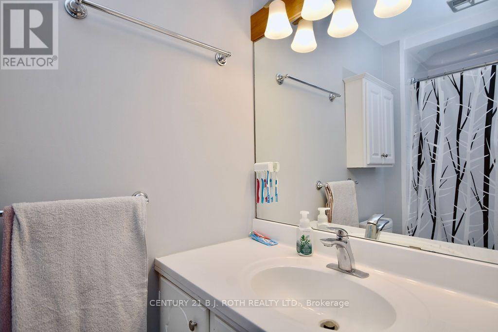 38 CHARLBROOK Avenue, Barrie photo 12