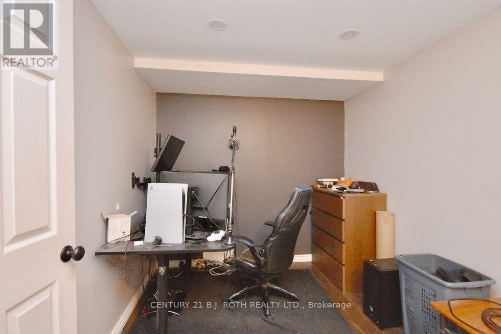 38 CHARLBROOK Avenue, Barrie photo 28