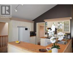 24 Montcalm Crescent, Tiny, ON L9M0G3 Photo 18