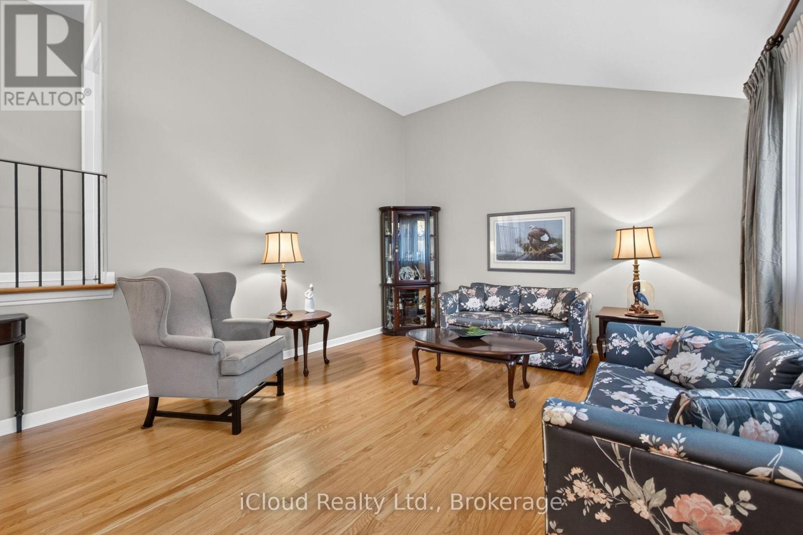 282 Kent Crescent, Burlington, ON photo 14