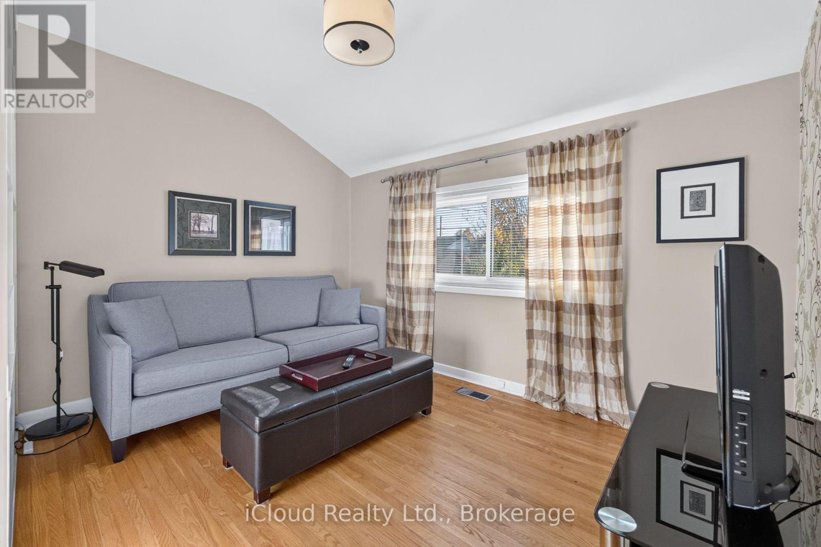 282 Kent Crescent, Burlington, ON photo 31