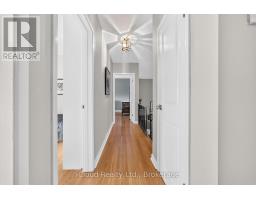 282 Kent Crescent, Burlington, ON L7L4T1 Photo 28