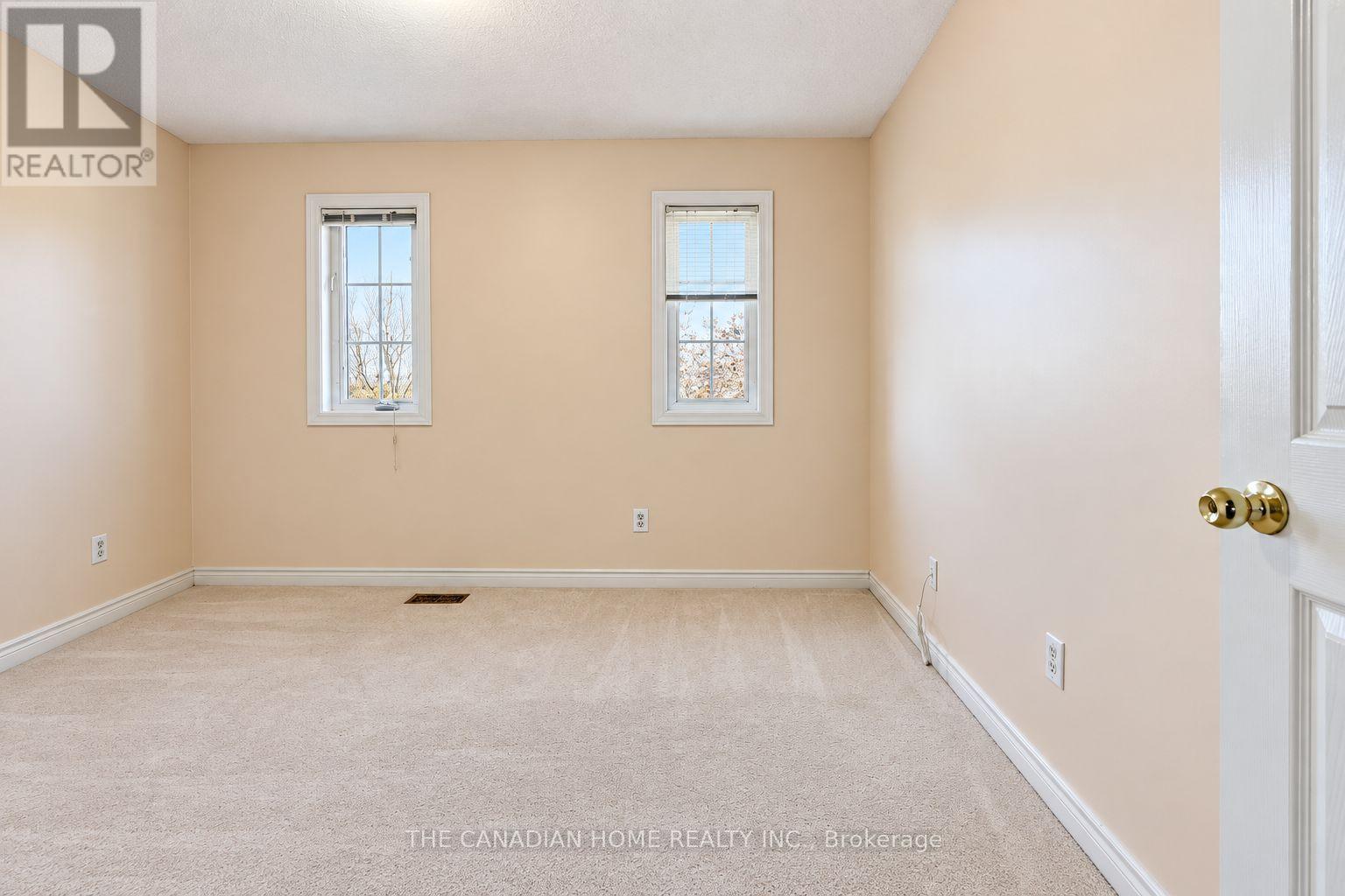 10 Dunvegan Crescent, Brampton, ON photo 32