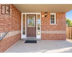 Primary Bedroom - 10 Dunvegan Crescent, Brampton, ON L7A2Y3 Photo 7