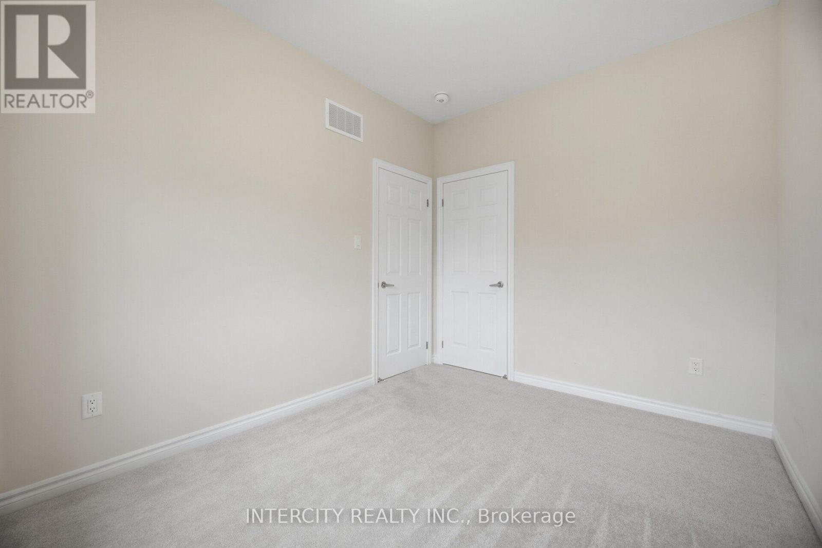 1378 National Common, Burlington, ON photo 37
