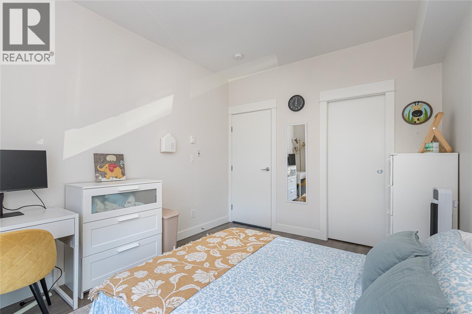 207 290 Wilfert Road, View Royal