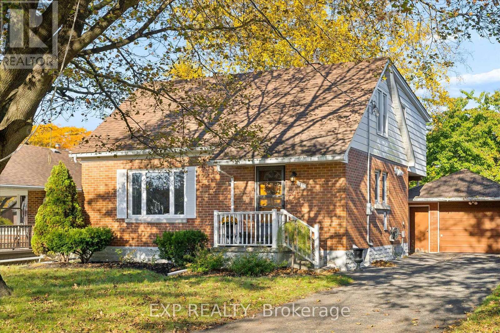 12 LAYTON STREET — photo 2