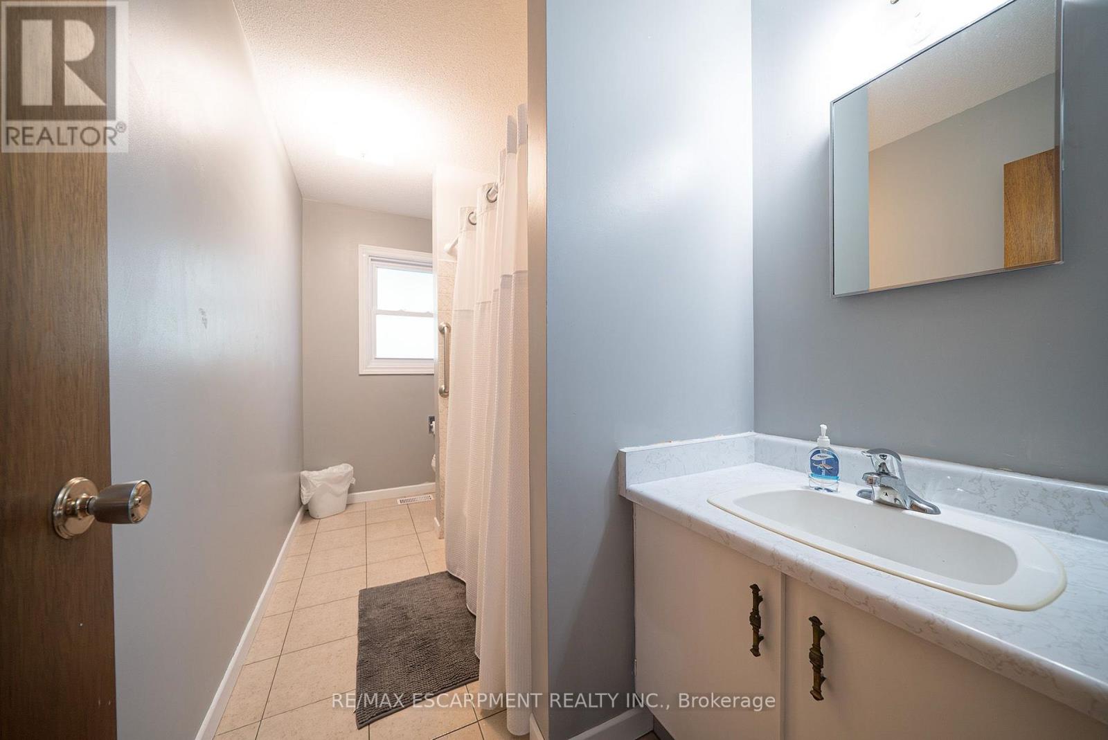 30 LIDA Street, Brantford, ON photo 12