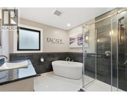 916 Foxbrook Court, Kitchener, ON N2P2W1 Photo 32