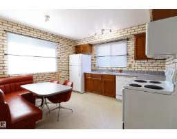 9527 151 Av Nw, Edmonton, AB T5E2R2 Photo 15